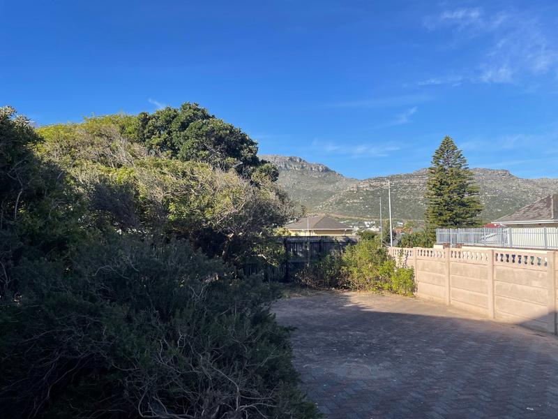 2 Bedroom Property for Sale in Fish Hoek Western Cape
